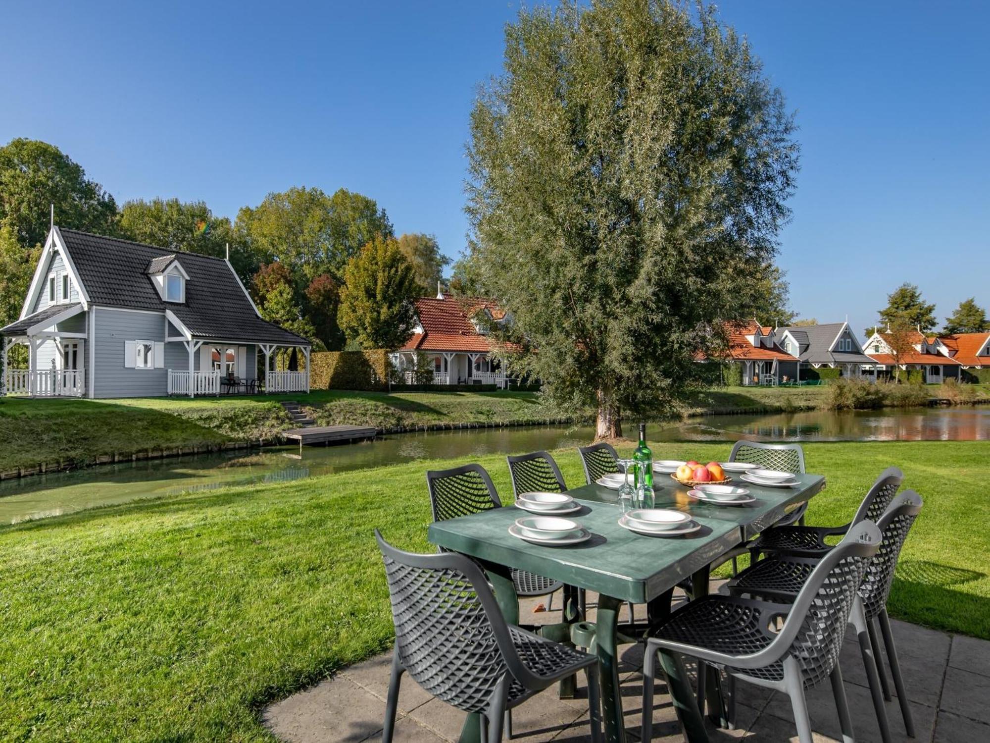 Villa Comfortable With Veranda, Near The Grevelingen